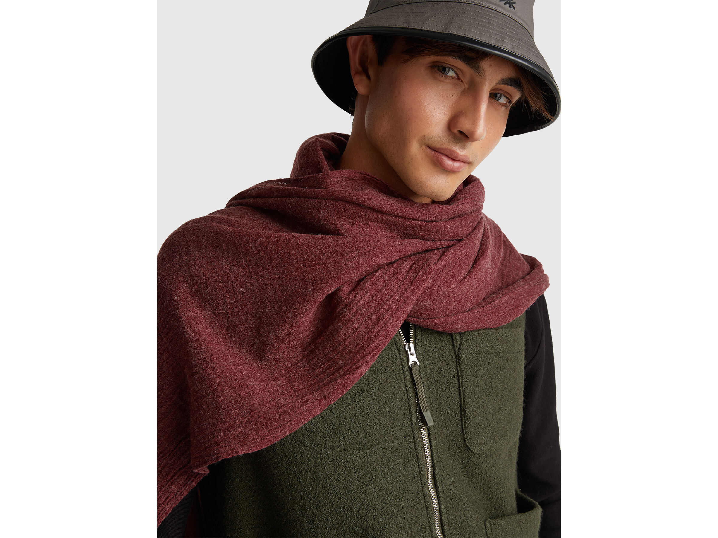 SCARF Men image number 2